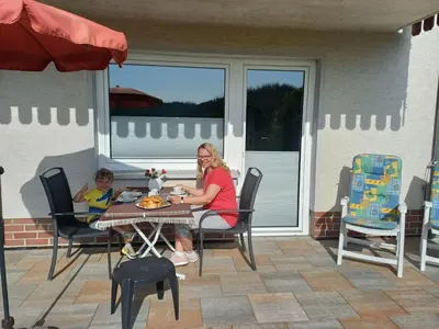 Ein Patio oder anderer Außenbereich in der Unterkunft Haus Nietmann Kleine gemütliche Ferienwohnung mit modernen Akzenten