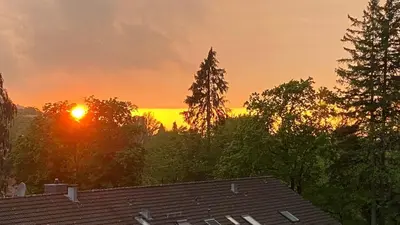 Blick auf den Sonnenuntergang/Sonnenaufgang von der Ferienwohnung aus oder aus der Nähe
