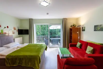 Ein Sitzbereich in der Unterkunft Apartment an der Wurmbergseilbahn mit Balkon