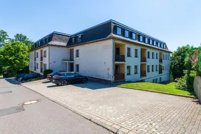 Das Gebäude in dem sich die Ferienwohnung befindet