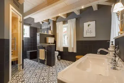 Ein Badezimmer in der Unterkunft Landhaus Gutshaus