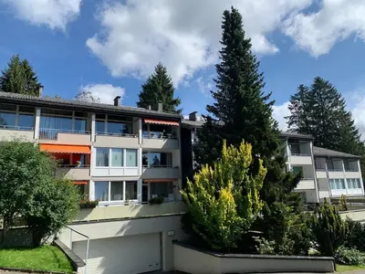 Das Gebäude in dem sich die Ferienwohnung befindet