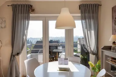 Ein Sitzbereich in der Unterkunft Ferienwohnung Panoramablick mit Balkon