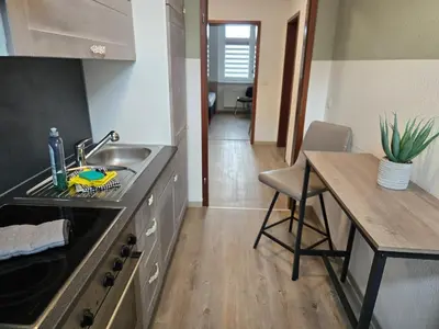Küche/Küchenzeile in der Unterkunft FeWo 5 Personen, Nähe Bahnhof, WLAN,Balkon