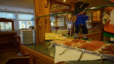 Essen im Hotel oder in der Nähe