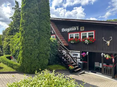 Ein Garten an der Unterkunft Bergstübl