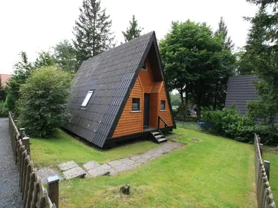Das Gebäude in dem sich das Ferienhaus befindet