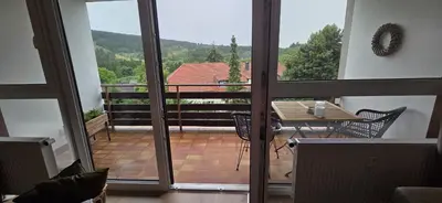 Ein allgemeiner Bergblick oder ein Berglick von der Ferienwohnung aus