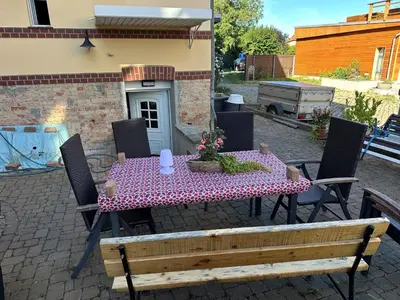 Das Gebäude in dem sich die Ferienwohnung befindet