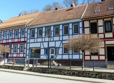Das Gebäude in dem sich die Ferienwohnung befindet