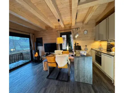 Küche/Küchenzeile in der Unterkunft Blockhütte im Harz mit Sauna und Kamin