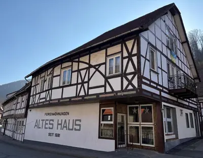 Das Gebäude in dem sich die Ferienwohnung befindet