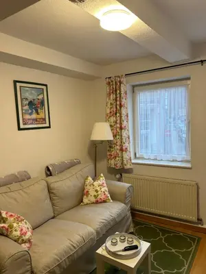 Ein Sitzbereich in der Unterkunft Ferienwohnung Altstadtnest