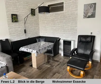 Ein Sitzbereich in der Unterkunft Fewo Eulennestchen-Harz L2 für Familie & Hund