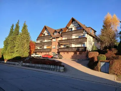 Das Gebäude in dem sich die Ferienwohnung befindet