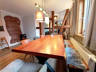 Ein Sitzbereich in der Unterkunft Bergstadthaus Sankt Andreasberg für Familien und Freunde