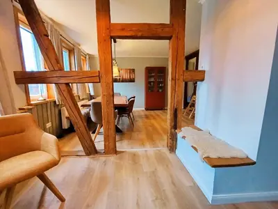 Ein Sitzbereich in der Unterkunft Bergstadthaus Sankt Andreasberg für Familien und Freunde