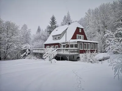 Herzhausen im Harz - Dein Schwedenhaus für 10 Personen im Winter