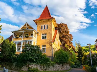 Das Gebäude in dem sich die Ferienwohnung befindet