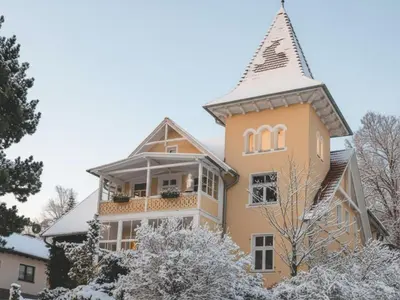Das Gebäude in dem sich die Ferienwohnung befindet