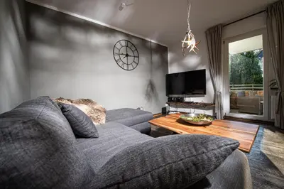 Ein Sitzbereich in der Unterkunft Gemütliches Chalet-Apartment 