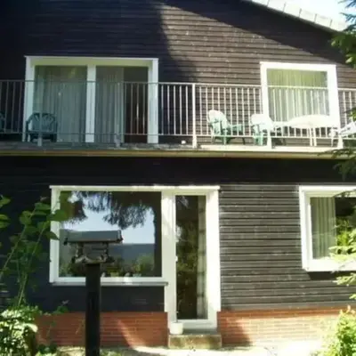 Apartment Premium-Ferienwohnung mit Balkon und Bergblick by Interhome