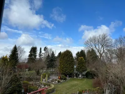 Ein Garten an der Unterkunft Apartment Dorle by Interhome