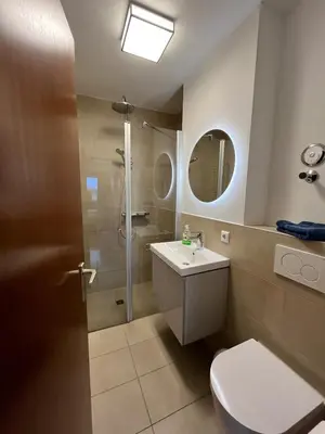 Ein Badezimmer in der Unterkunft Ferienwohnung Harzpause mit Balkon & Sauna - Ferienresidenz Wurmbergblick