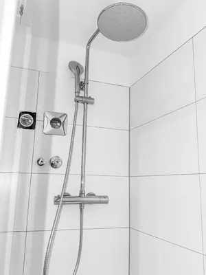 Ein Badezimmer in der Unterkunft Harznest Unter den Linden mit Balkon