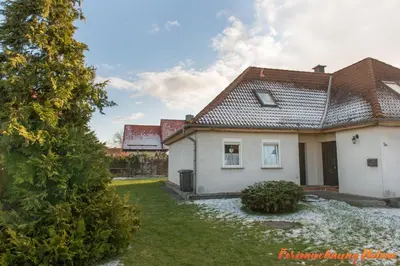 Das Gebäude in dem sich die Ferienwohnung befindet