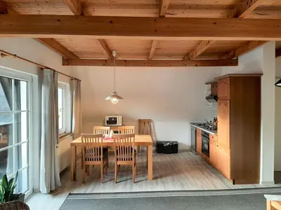 Küche/Küchenzeile in der Unterkunft Ferienwohnung Stricker Typ B, Balkon 2/2