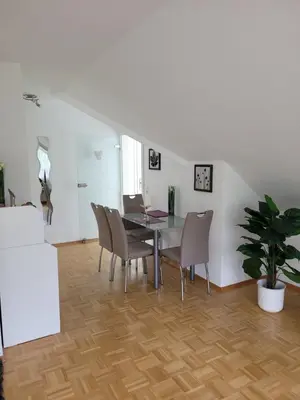 Ein Sitzbereich in der Unterkunft Ferienwohnung Holzberger