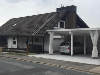 Das Gebäude in dem sich die Ferienwohnung befindet