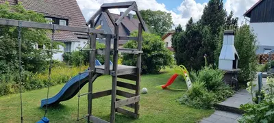 Ein Kinderspielbereich in der Unterkunft Ferienhaus Sauerzapf mit Saunabereich 16 Personen