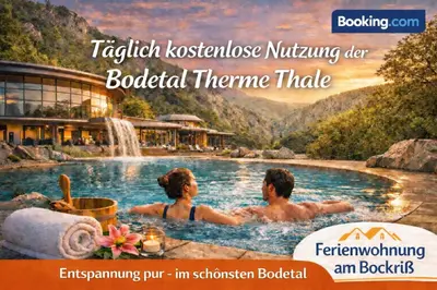 Der Swimmingpool an oder in der Nähe von Ferienwohnung im Bockrieß