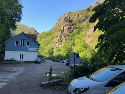 Ein allgemeiner Bergblick oder ein Berglick von der Pension aus