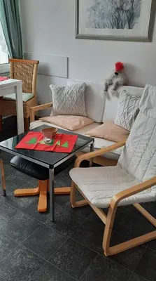 Ein Sitzbereich in der Unterkunft Fewo Therme inkl Handtücher und Bettwäsche