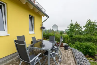 Ein Garten an der Unterkunft Ferienhaus Natzel