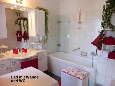 Ein Badezimmer in der Unterkunft FeWo Parkblick mit 2 Bädern