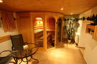 Ein Sitzbereich in der Unterkunft Hotel Brockenstübchen