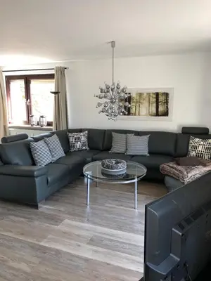 Ein Sitzbereich in der Unterkunft Ferienwohnung An der Jordanshöhe