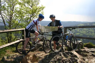 Radfahren an der Unterkunft Le petit Palais - Hotel/Pension oder in der Nähe