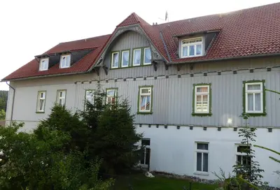 Das Gebäude in dem sich die Pension befindet