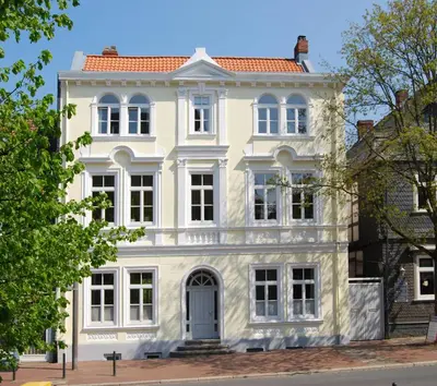 Das Gebäude in dem sich die Ferienwohnung befindet