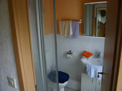 Ein Badezimmer in der Unterkunft Haus Kummeleck , Wohnung 1