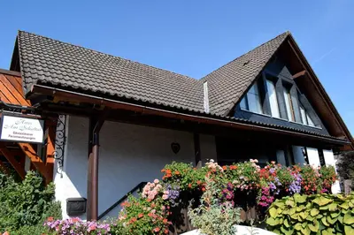 Das Gebäude in dem sich die Ferienwohnung befindet