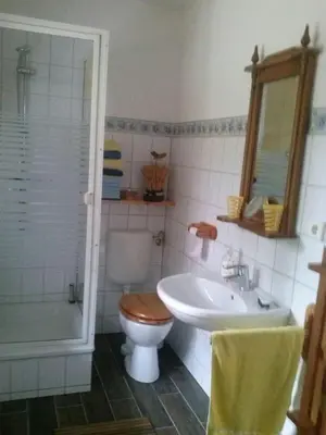 Ein Badezimmer in der Unterkunft Waldhäuschen