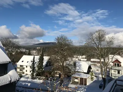 Ein allgemeiner Bergblick oder ein Berglick von der Ferienwohnung aus