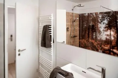 Ein Badezimmer in der Unterkunft Berg und Tal Hotel & Apartments
