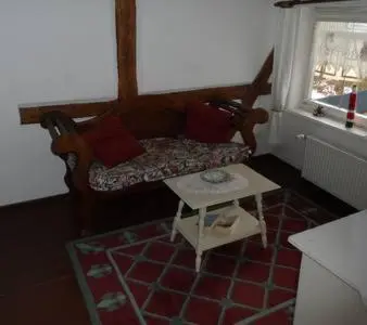 Ein Sitzbereich in der Unterkunft Altes Tagelöhnerhaus von 1510 mit Garten und Parkplatz